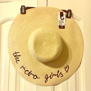 Wide brim straw hat